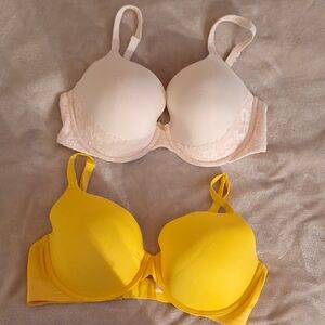 Victoria's Secret Bra Set